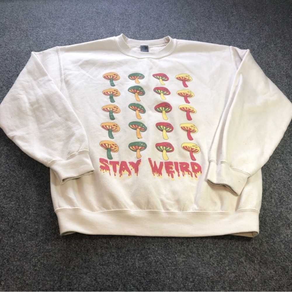 Sweet Claire Sweatshirt Adult Small White Rainbow Shrooms Nature Hippie